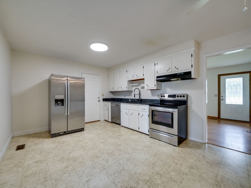309 Peggy Dr, Cedar Hill, TN 37032