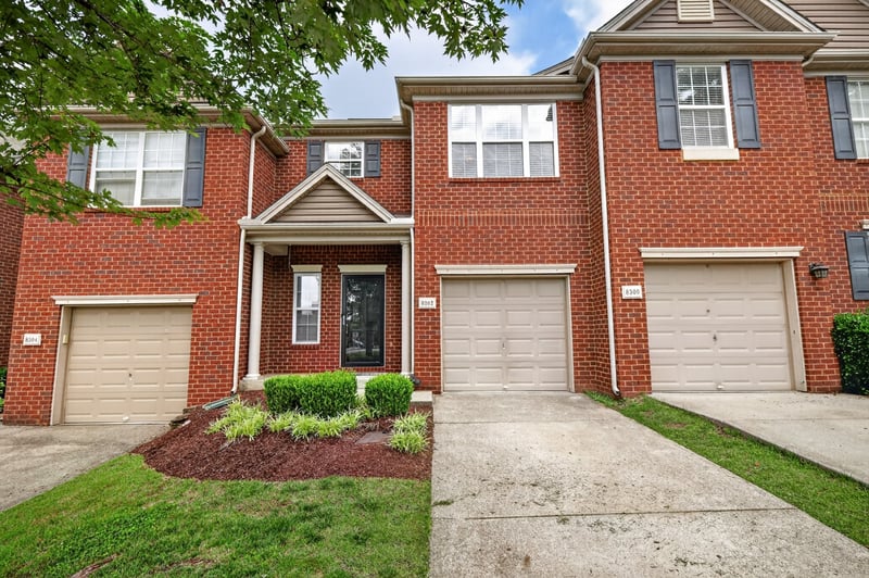 8302 Oak Knoll Dr, Brentwood, TN 37027