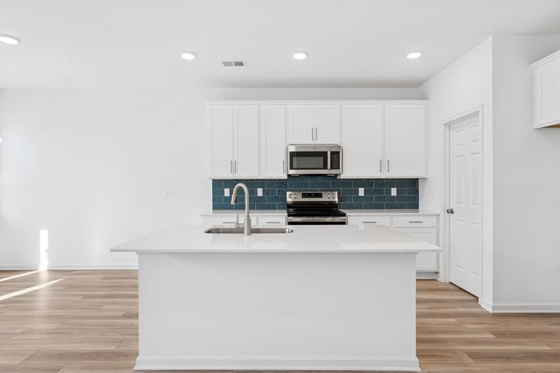 2900 Suzanne Landon Dr #F4, Murfreesboro, TN 37130