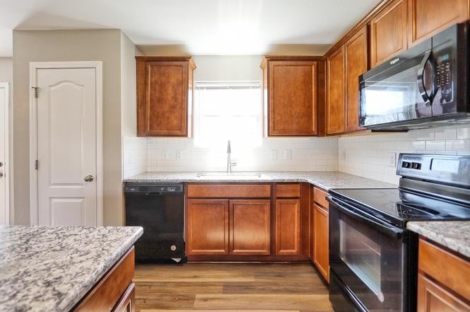 2313 Bee Hive Dr, Columbia, TN 38401