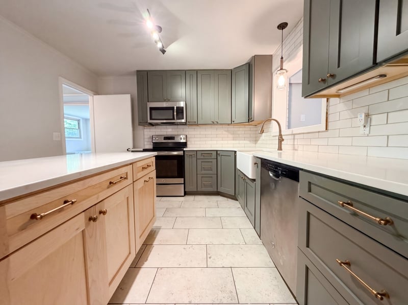 1119 Walton Dr, Murfreesboro, TN 37130