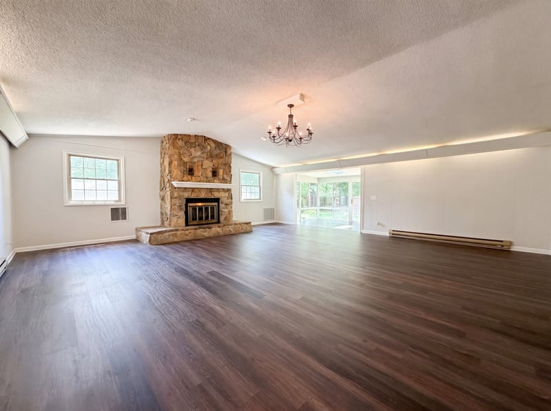 1119 Walton Dr, Murfreesboro, TN 37130