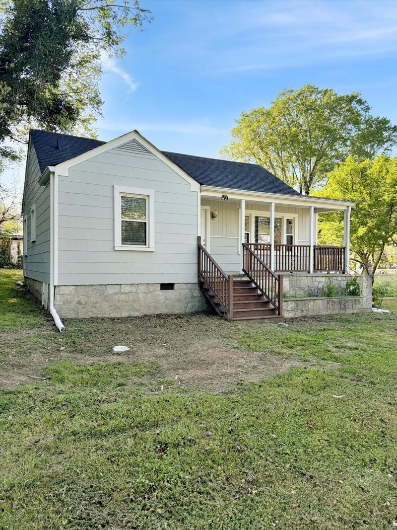 255 Pine Hill Dr, Rossville, GA 30741