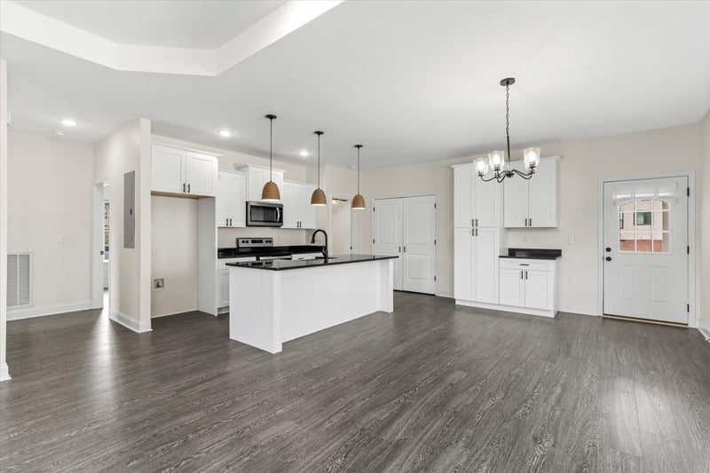 415 Coahulla Creek Dr, Dalton, GA 30721