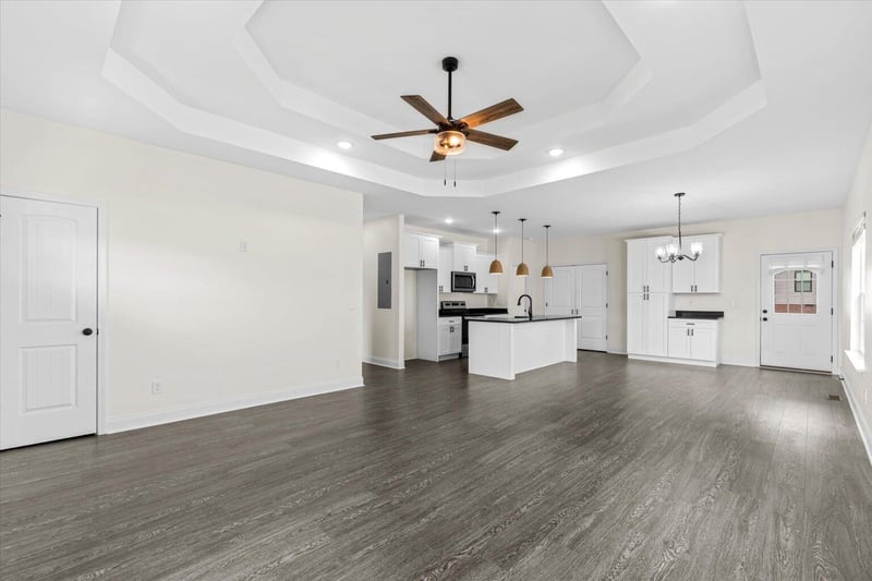 415 Coahulla Creek Dr, Dalton, GA 30721