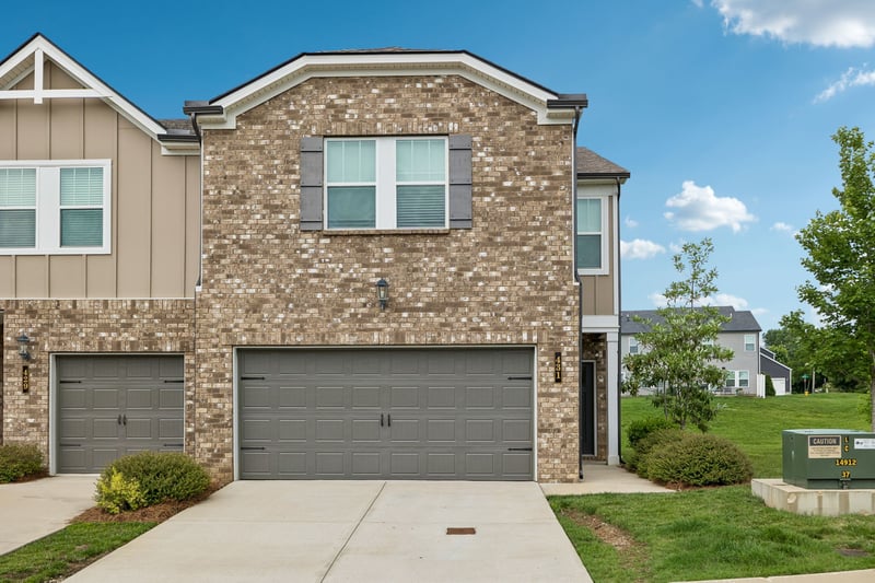 431 Palmetto Dr, Columbia, TN 38401