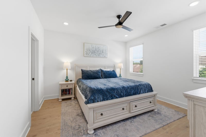 744 Caraway Ln, Nashville, TN 37211