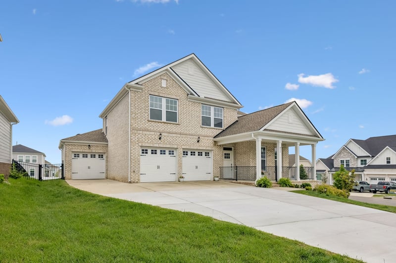 821 Westchester Cir, Hendersonville, TN 37075