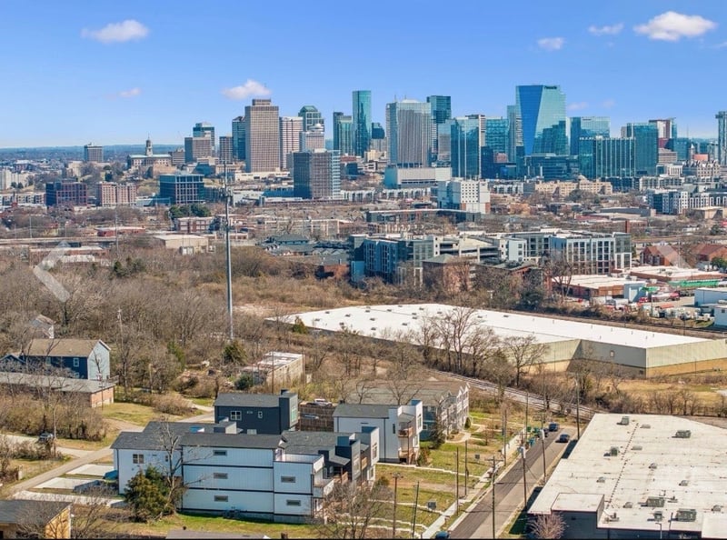 2400 Merry St, Nashville, TN 37208