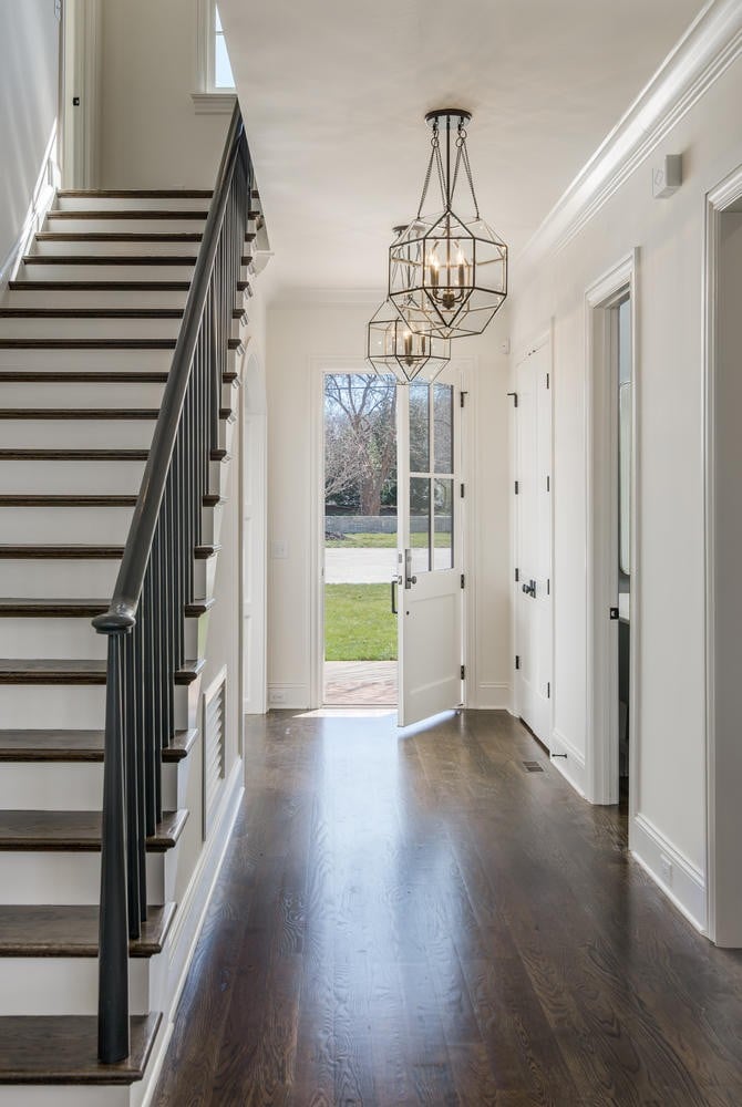 960 Battery Ln, Nashville, TN 37220