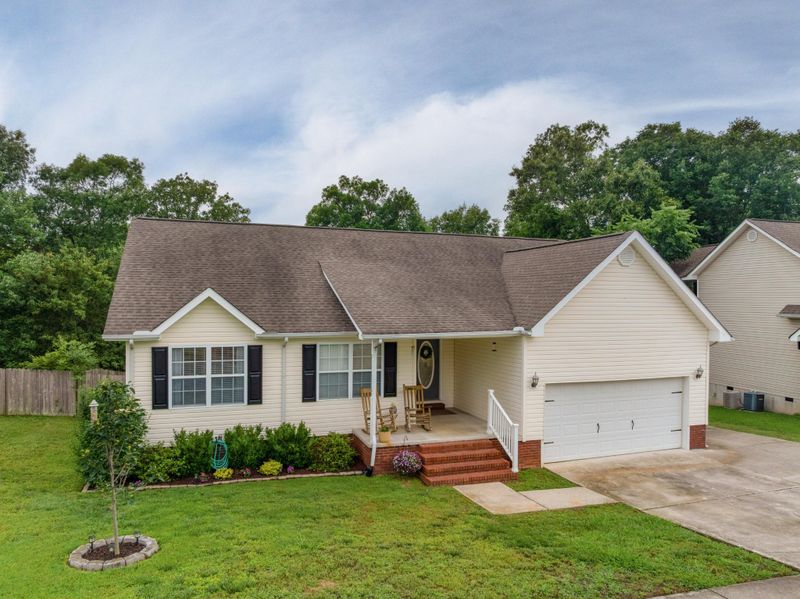562 Bluff View Dr, Ringgold, GA 30736