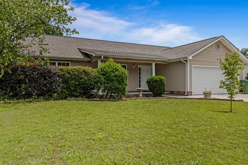 44 Buckeye Ln, Chatsworth, GA 30705