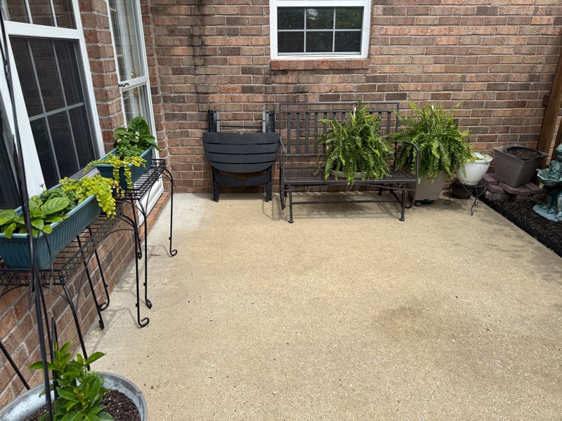 1311 Crofton Park Ct, Columbia, TN 38401