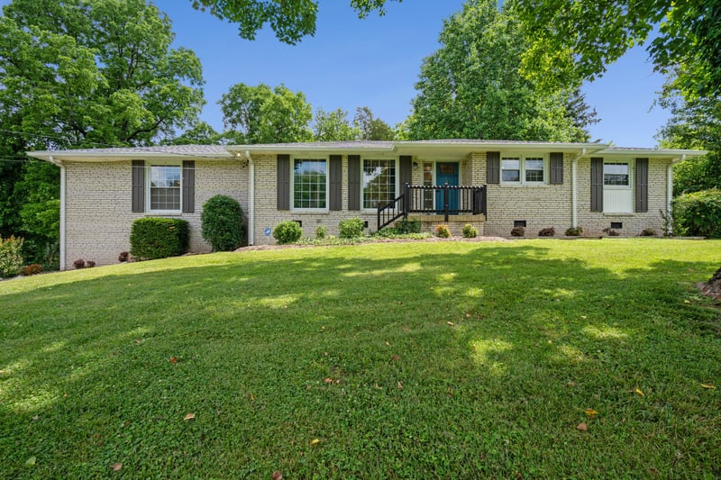 742 Currey Rd, Nashville, TN 37217