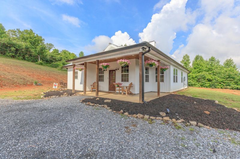 1868 E Emerson Rd, Cohutta, GA 30710