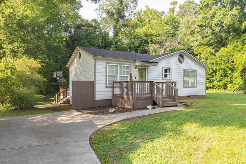 210 S Circle Dr, La Fayette, GA 30728