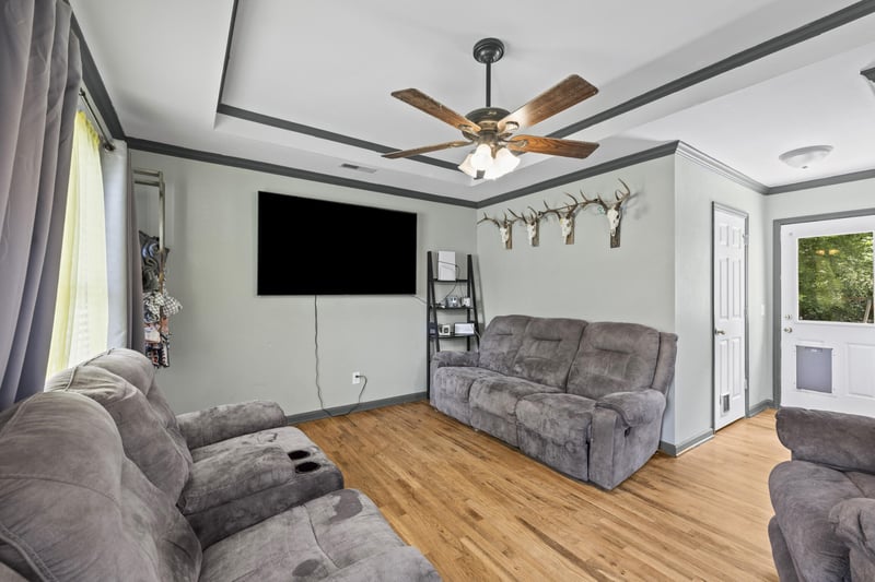 210 S Circle Dr, La Fayette, GA 30728