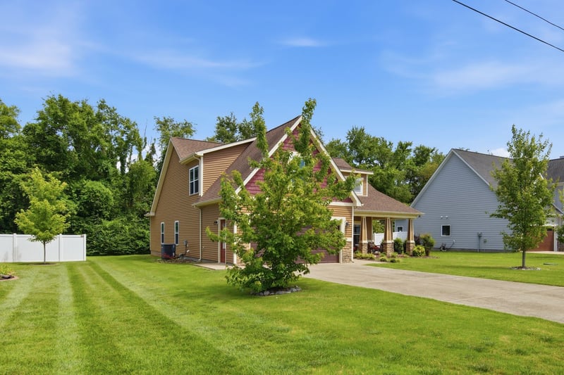 640 Laurel Ln, Murfreesboro, TN 37127