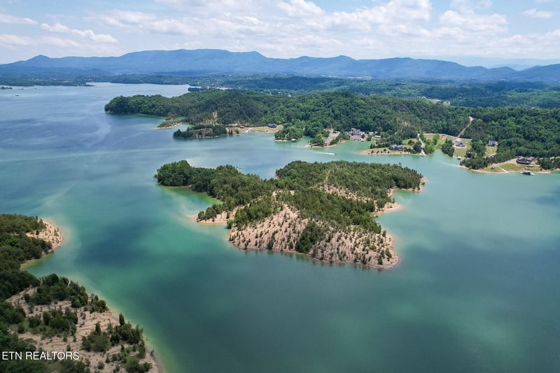 0 0 Douglas Lake Is, Sevierville, TN 37876