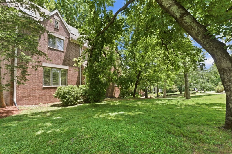 3510 Stokesmont Rd, Nashville, TN 37215