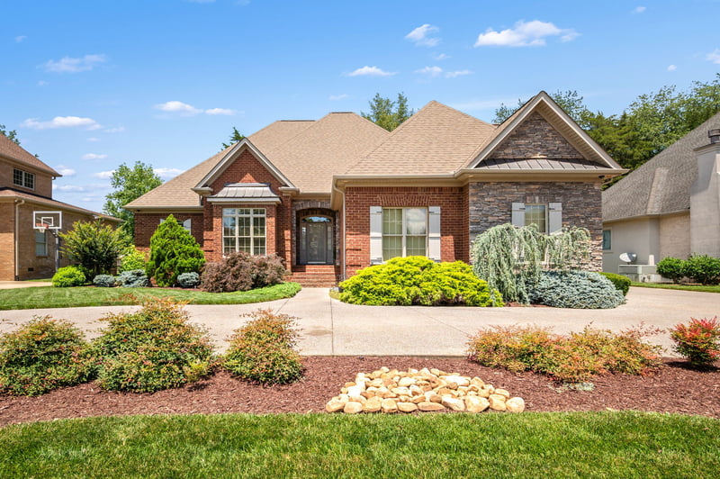 2042 Alexander Blvd, Murfreesboro, TN 37130