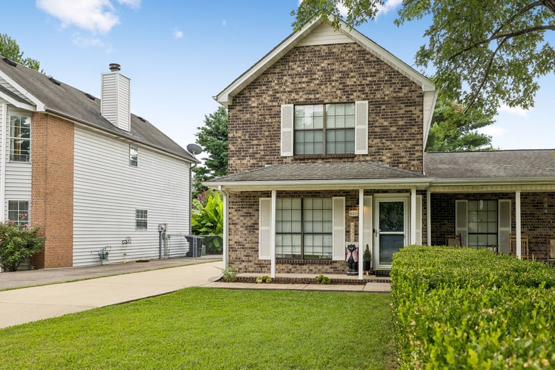 633 Lilly Ln, Murfreesboro, TN 37128