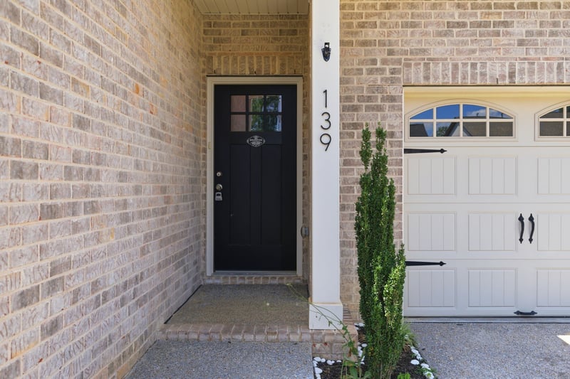 139 Crabourne Dr, White House, TN 37188
