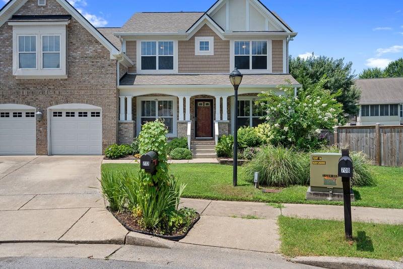 712 Riverbranch Ct, Nashville, TN 37221