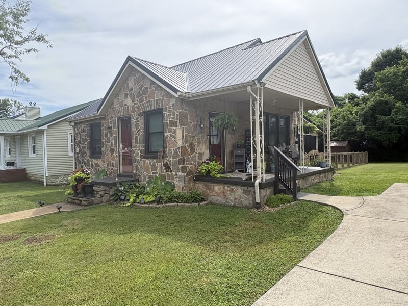 108 Greenwood St, Mount Pleasant, TN 38474