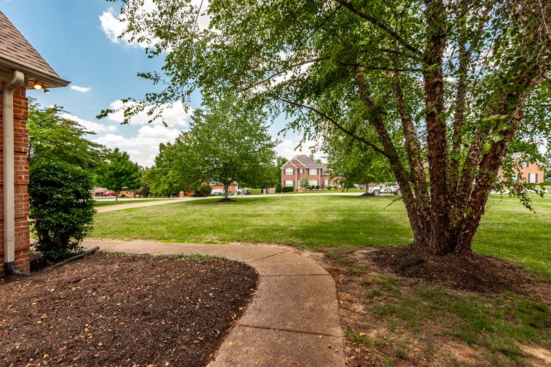 1703 Wrencrest Dr, Mount Juliet, TN 37122