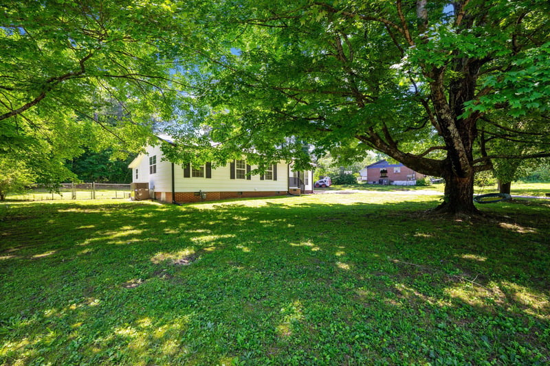 813 Foster Mill Dr, La Fayette, GA 30728