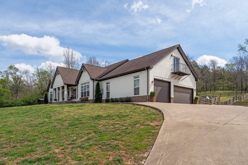 1362 Cliff Amos Rd, Spring Hill, TN 37174