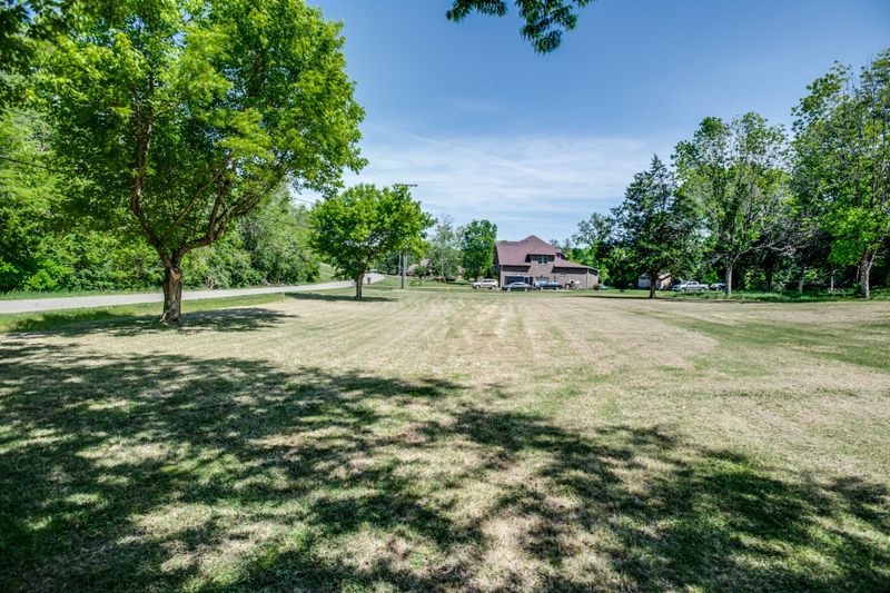 4141 Creek Trail Dr, Whites Creek, TN 37189
