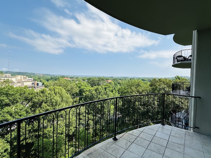4215 Harding Pike #903, Nashville, TN 37205