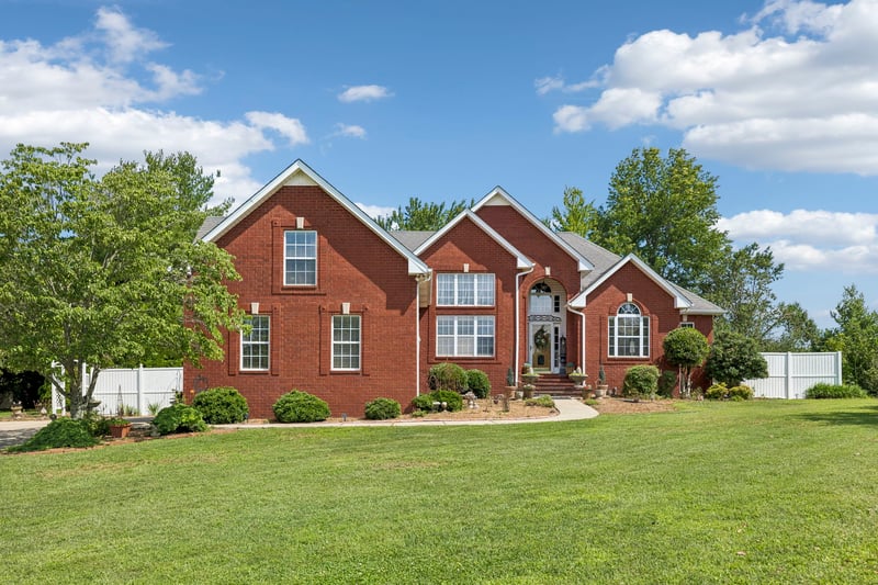 319 Cherry Ln, White House, TN 37188