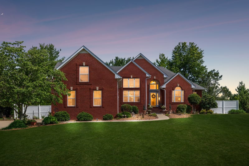 319 Cherry Ln, White House, TN 37188