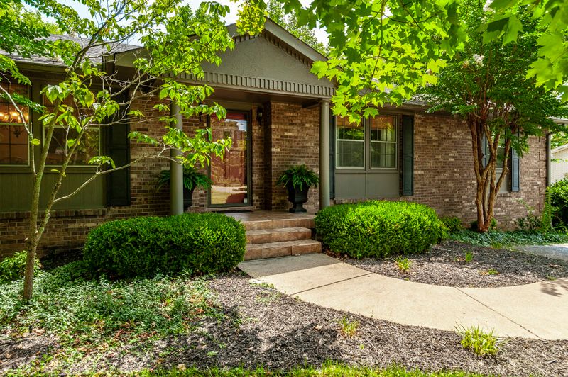 611 Trebor Dr, Goodlettsville, TN 37072
