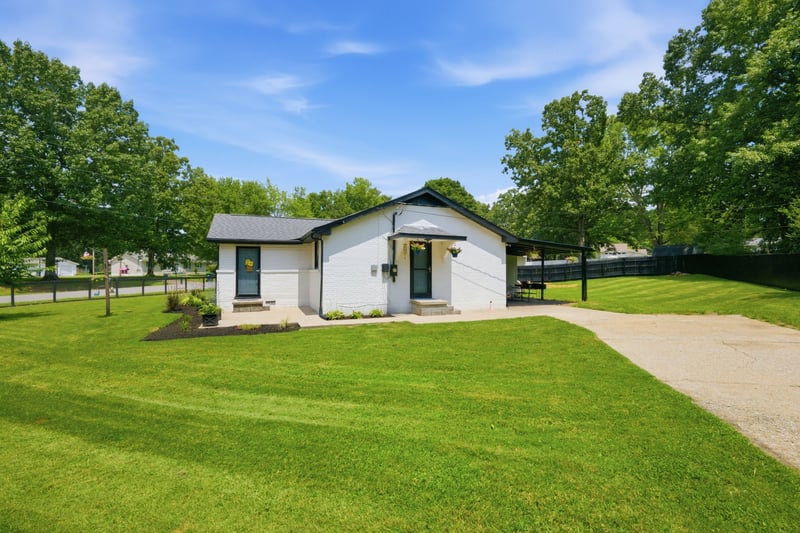 101 Hickory Dr, Dickson, TN 37055
