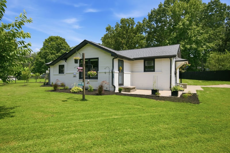 101 Hickory Dr, Dickson, TN 37055
