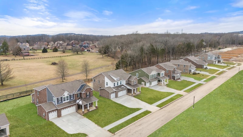 1607 Belle Ct, Lebanon, TN 37087