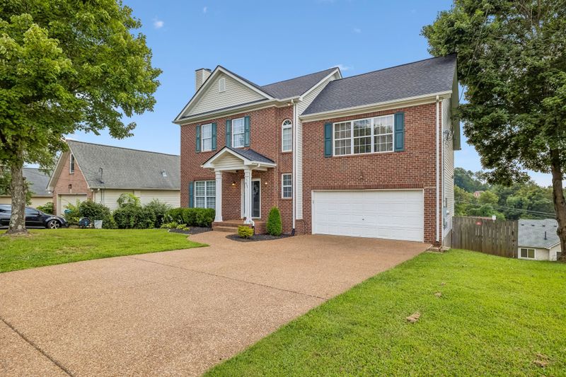 811 Raleigh Ct, Old Hickory, TN 37138