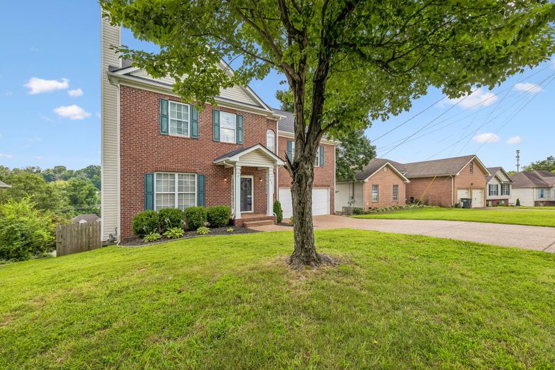 811 Raleigh Ct, Old Hickory, TN 37138