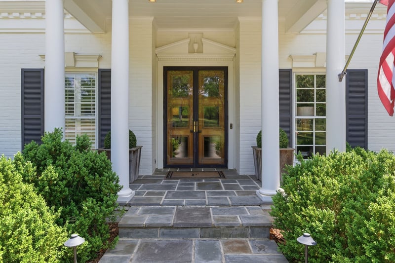 6228 Hillsboro Pike, Nashville, TN 37215