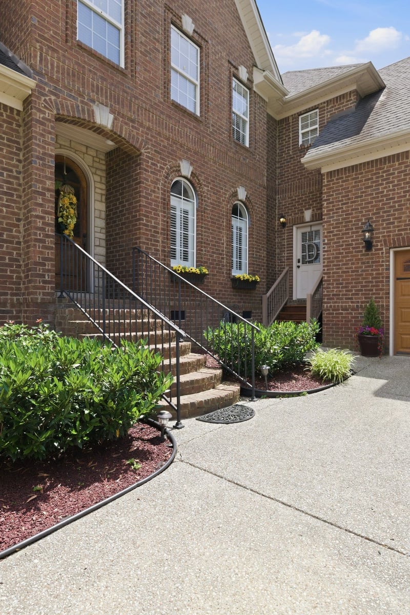 1013 Glessner Dr, Spring Hill, TN 37174