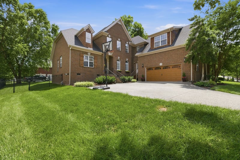 1013 Glessner Dr, Spring Hill, TN 37174