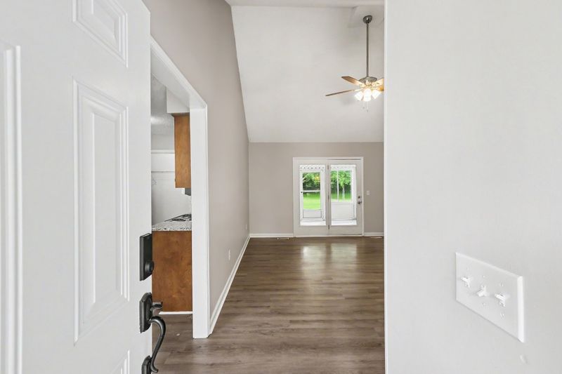 2011 Sugartree Dr, Murfreesboro, TN 37129