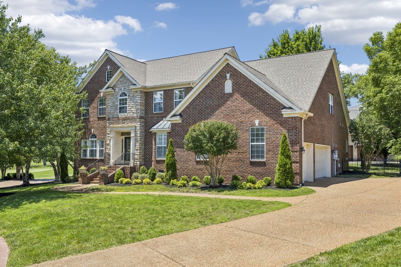 1108 Rossifer Ct, Gallatin, TN 37066
