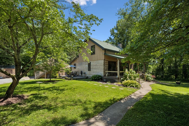 396B Pee Dee Branch Rd, Cottontown, TN 37048
