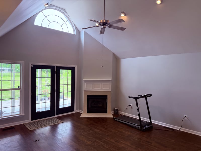1056 N Sumner Rd, Portland, TN 37148