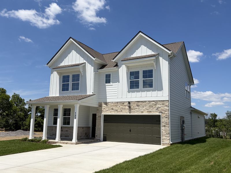 123 Dahlia Dr, La Vergne, TN 37086